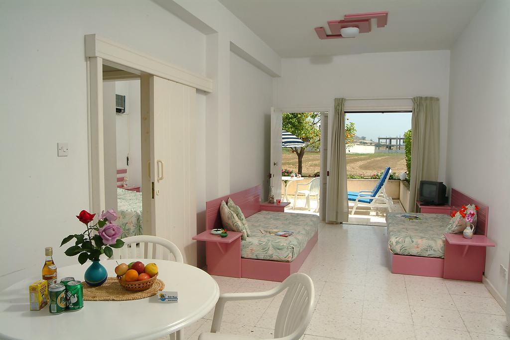 Sunbay Apartments Pyla Dış mekan fotoğraf